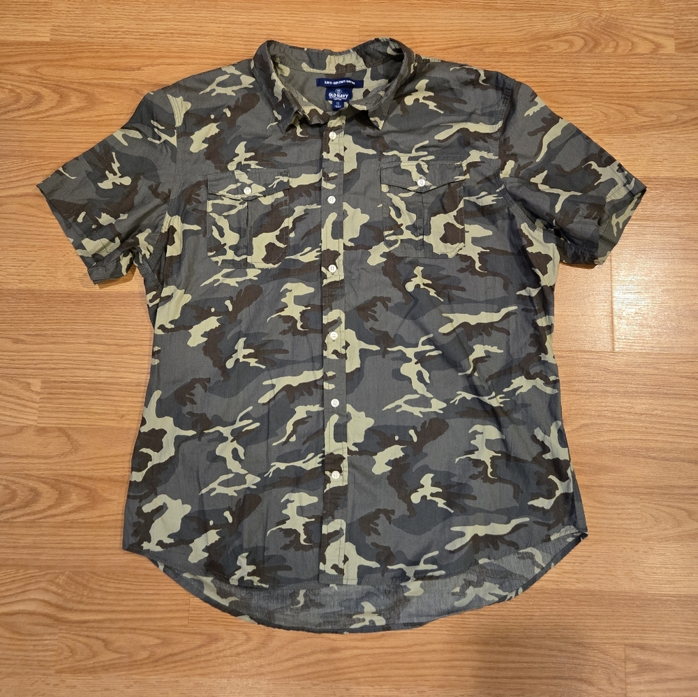 Old Navy Men's Camouflage Shirt